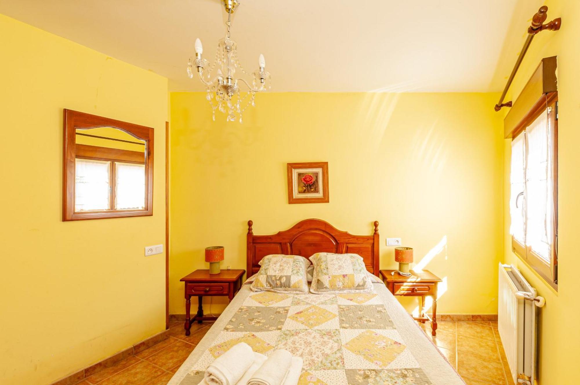 Apartamentos La Regoria อาเรนัส เด กาบราเลส ภายนอก รูปภาพ