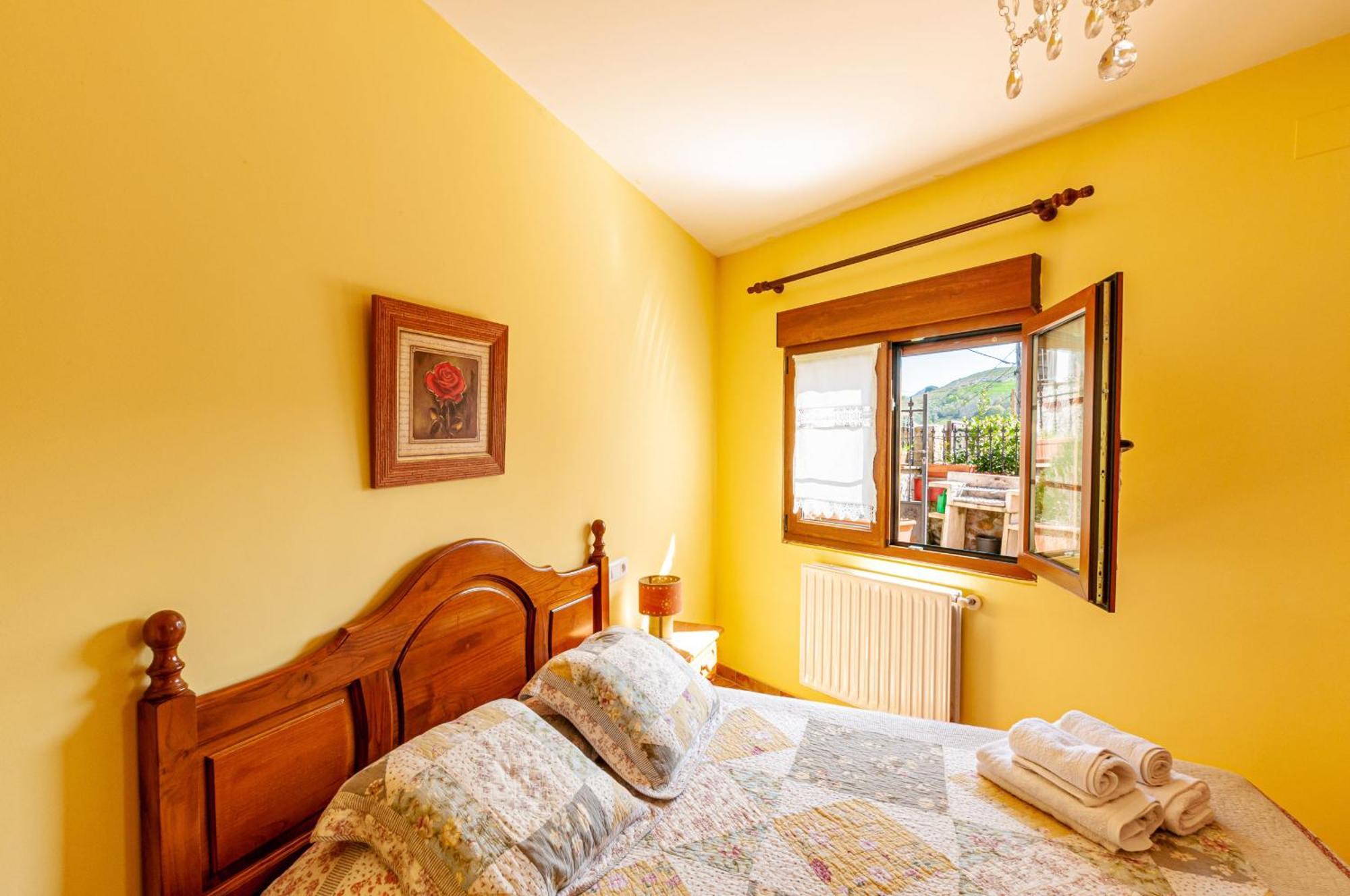 Apartamentos La Regoria อาเรนัส เด กาบราเลส ภายนอก รูปภาพ